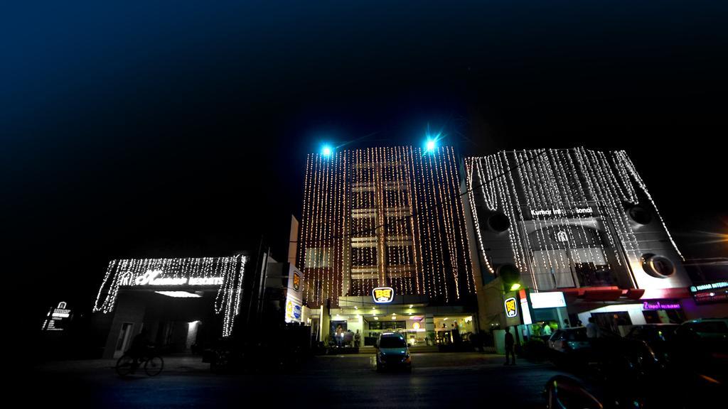 Park Maple Hotel Amritsar Exterior photo